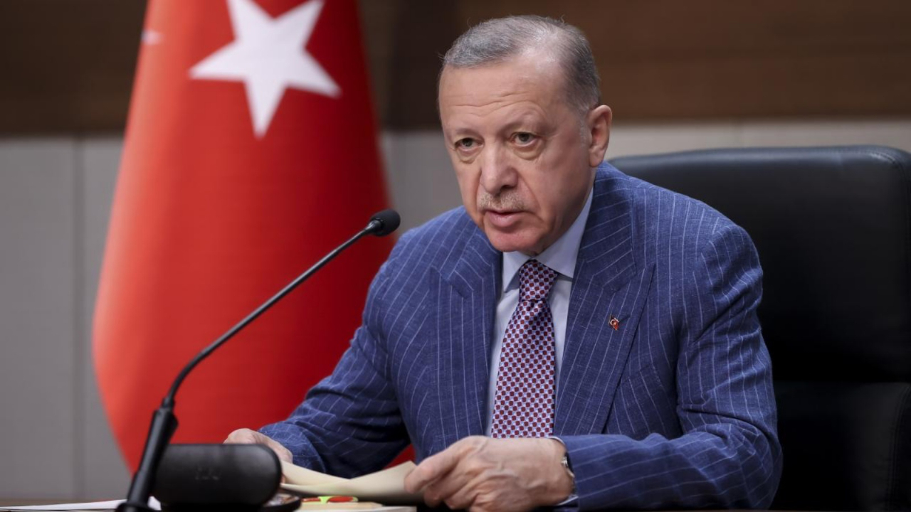 Cumhurbaşkanı Erdoğan MYK'yı topluyor! CHP'nin boykot oyunu, ABD'nin ek vergisi ve terörsüz Türkiye masada...
