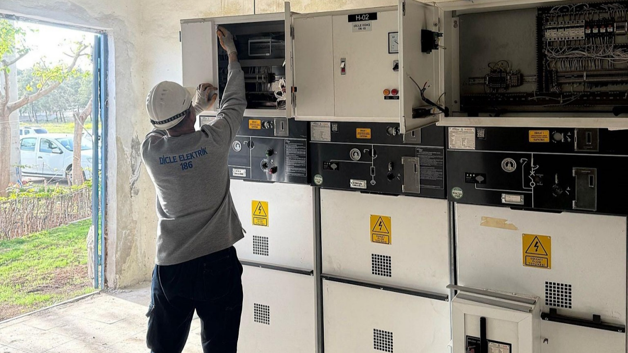 Bakır hırsızları binlerce evi elektriksiz bıraktı