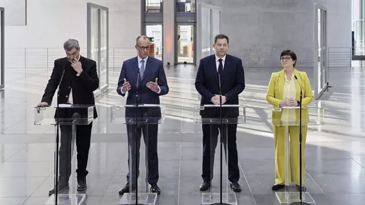 Almanya’da CDU/CSU-SPD koalisyon protokolü tanıtıldı