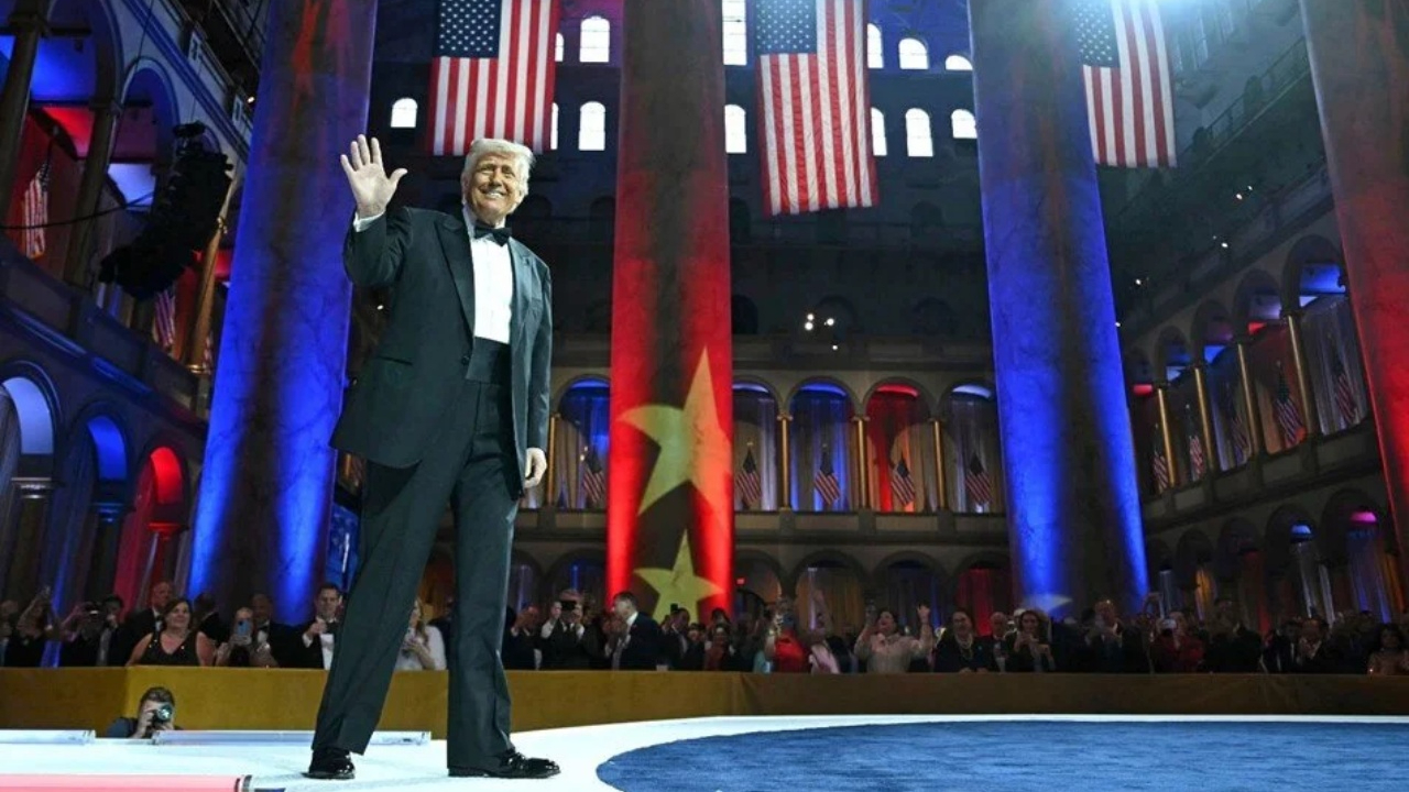 Satın alın demişti! Trump’a manipülasyon suçlaması