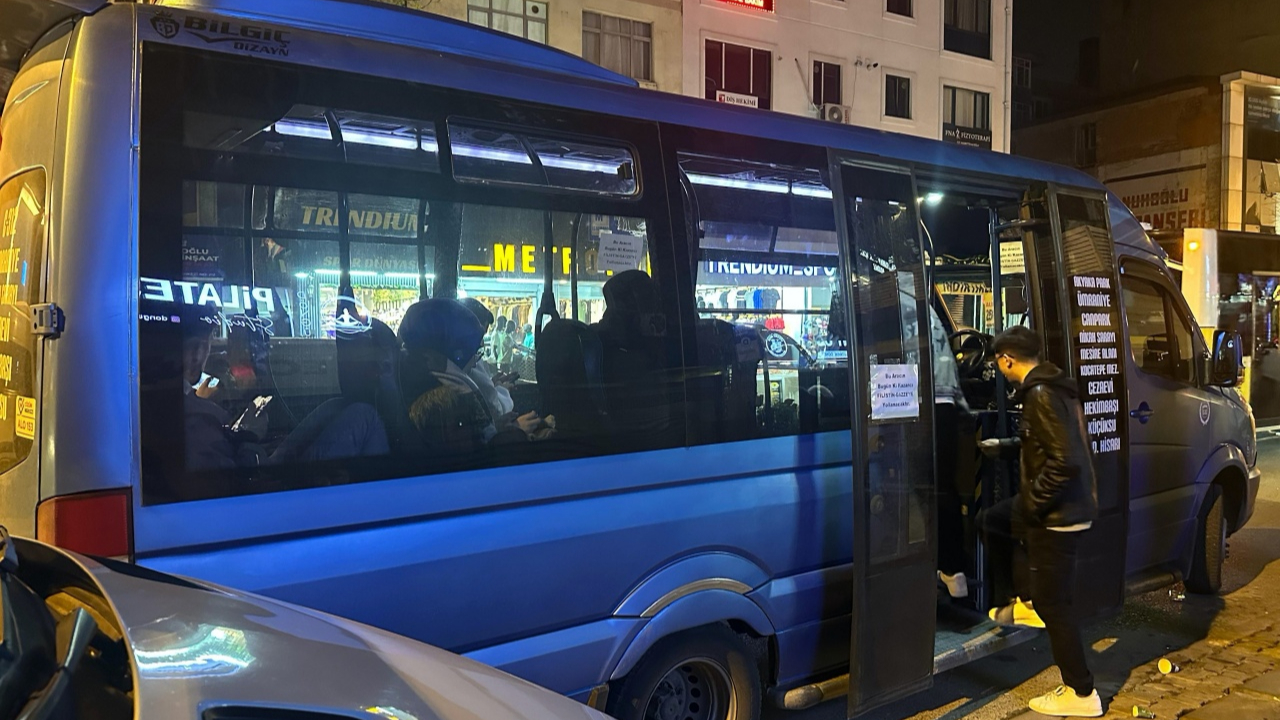 Ümraniye minibüsçülerinden Filistin’e anlamlı destek! 1 günlük kazanç Filistin'e bağışlanacak