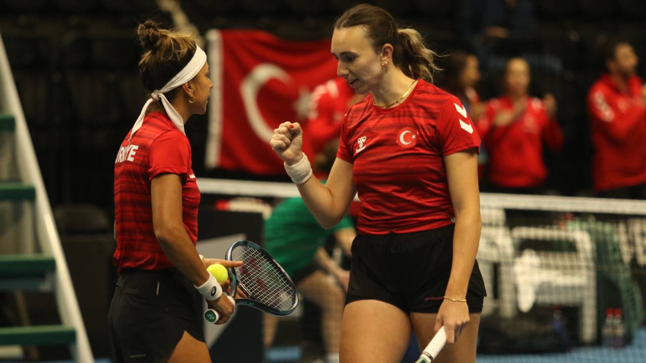 A Milli Kadın Tenis Takımı Billie Jean King Cup’ta Fransa’yı 2-1 mağlup etti
