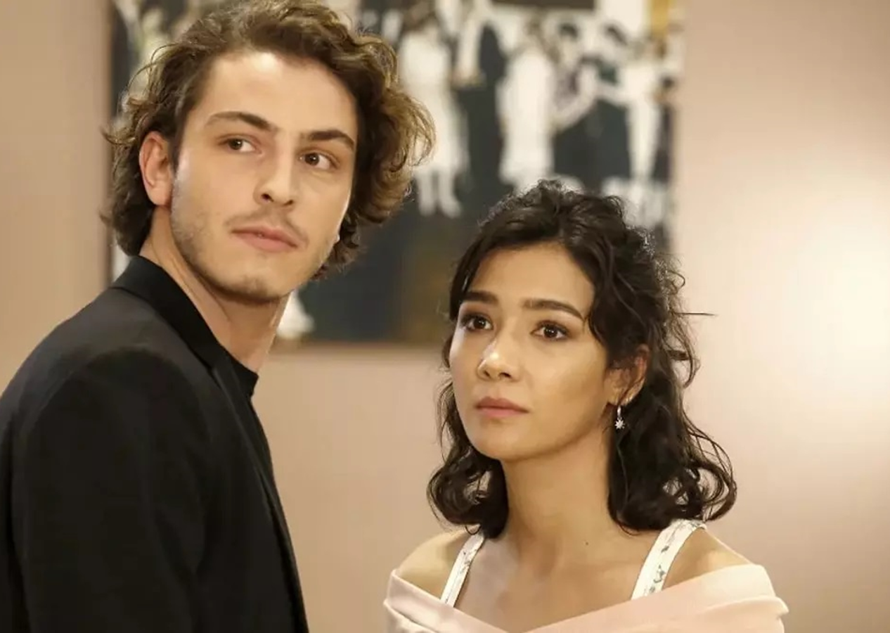 Aybüke Pusat'a destek verince TRT'den kovulmuştu! Boran Kuzum'un yerine Alper Saldıran geldi