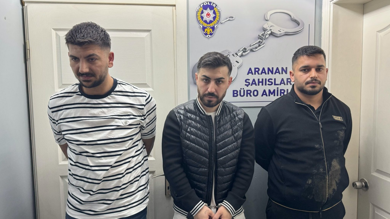 'Demek herkes beni arıyo. Bu gece şehre inecem’ demişti... Bursa’da firari hükümlüler lüks araçla yakalandı
