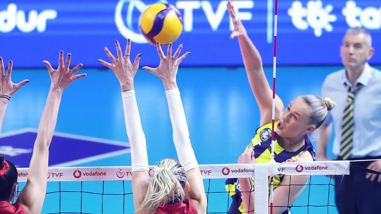 Fenerbahçe Medicana'da ayrılık! Antrenör ekibinin tamamı gönderildi