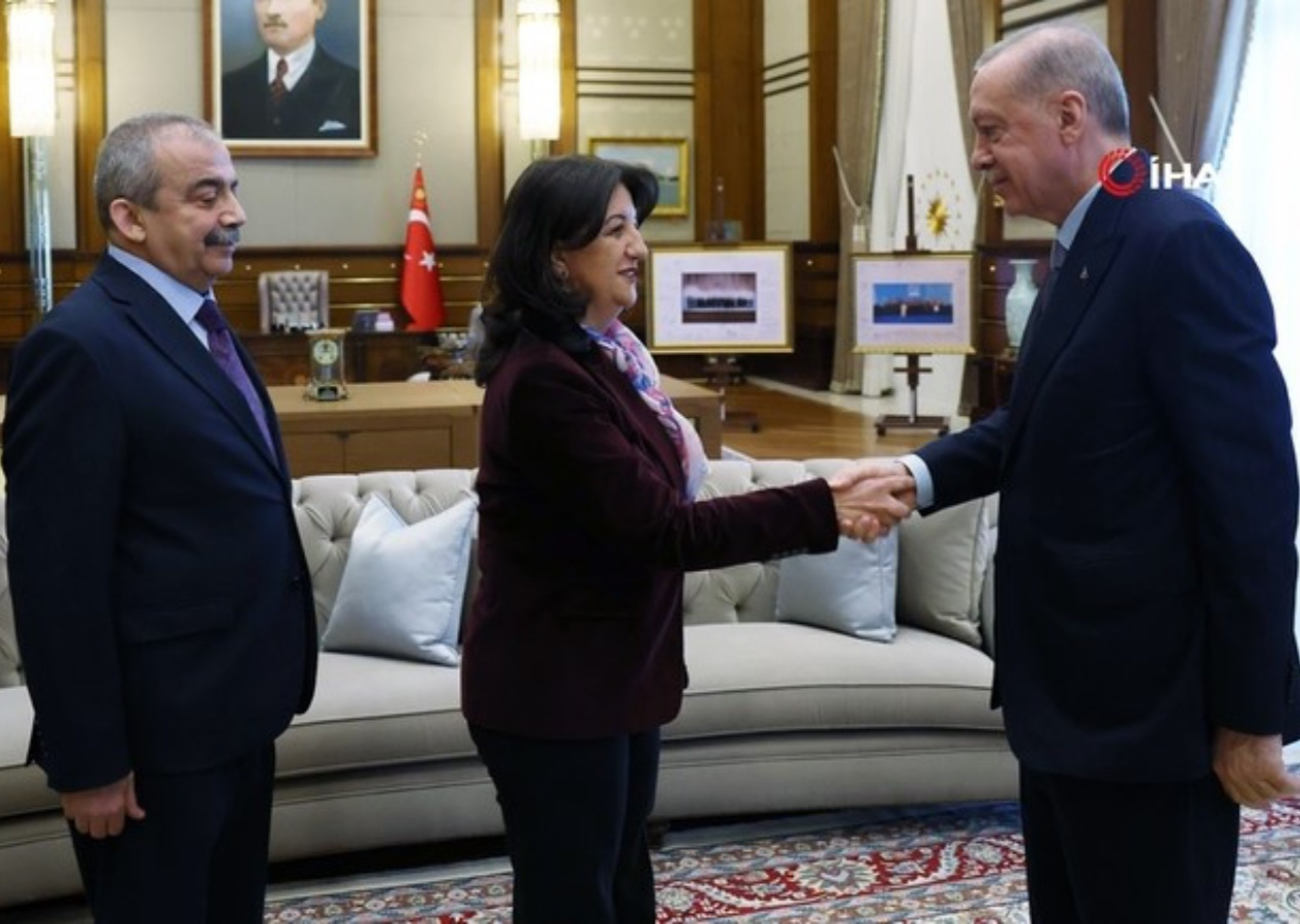 DEM heyeti Külliye'de! Cumhurbaşkanı Erdoğan, DEM Parti heyetini kabul etti! 1,5 saatlik kritik görüşme