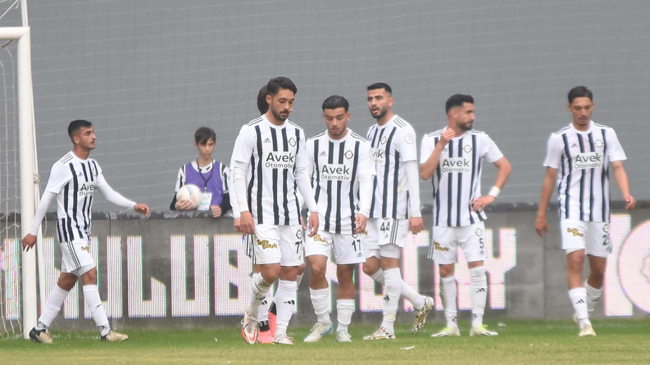 Ege'nin futbol kulüpleri sezon biterken nefes nefese kaldı