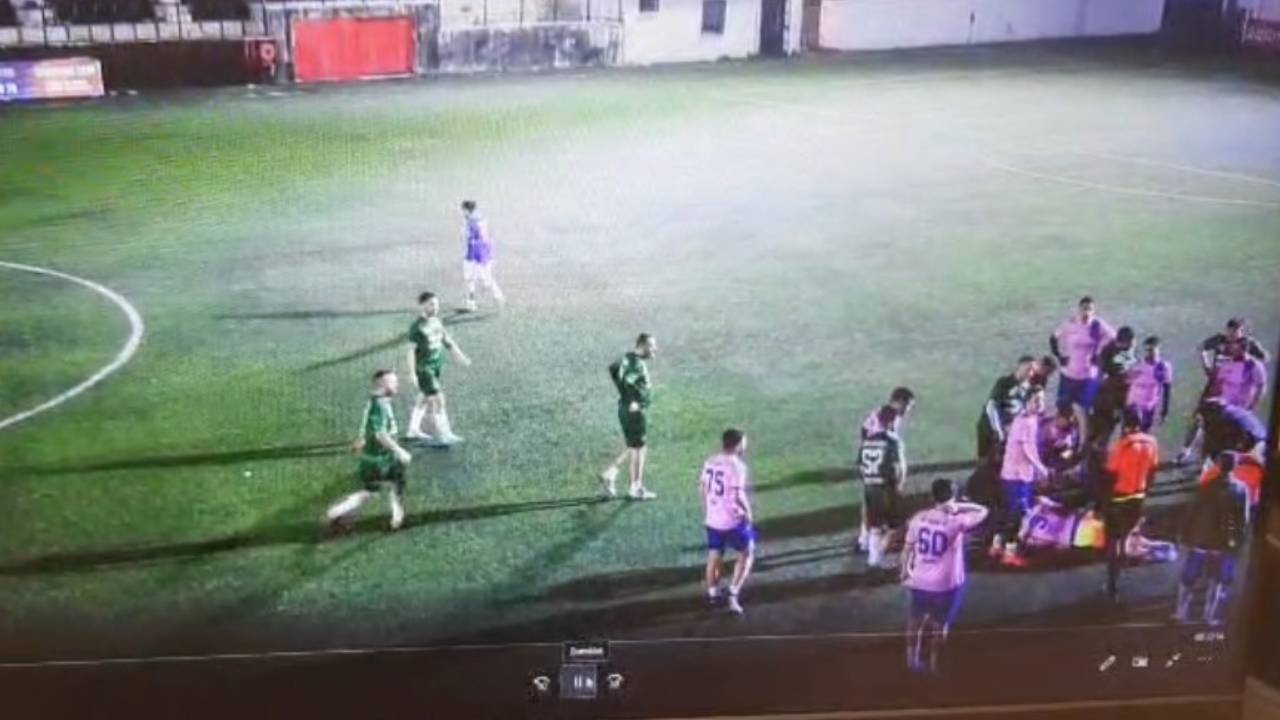 Halı sahada kalp krizi! Genç Cihan futbol oynarken can verdi