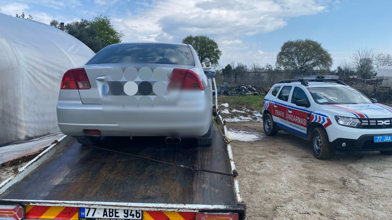 Yalova'da otomobiliyle drift atıp, ‘dur’ ihtarına uymayan sürücüye 67 bin TL ceza