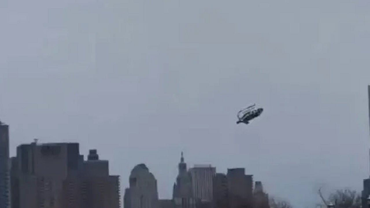 ABD'de helikopter Hudson Nehri'ne çakıldı! 6 kişi can verdi...