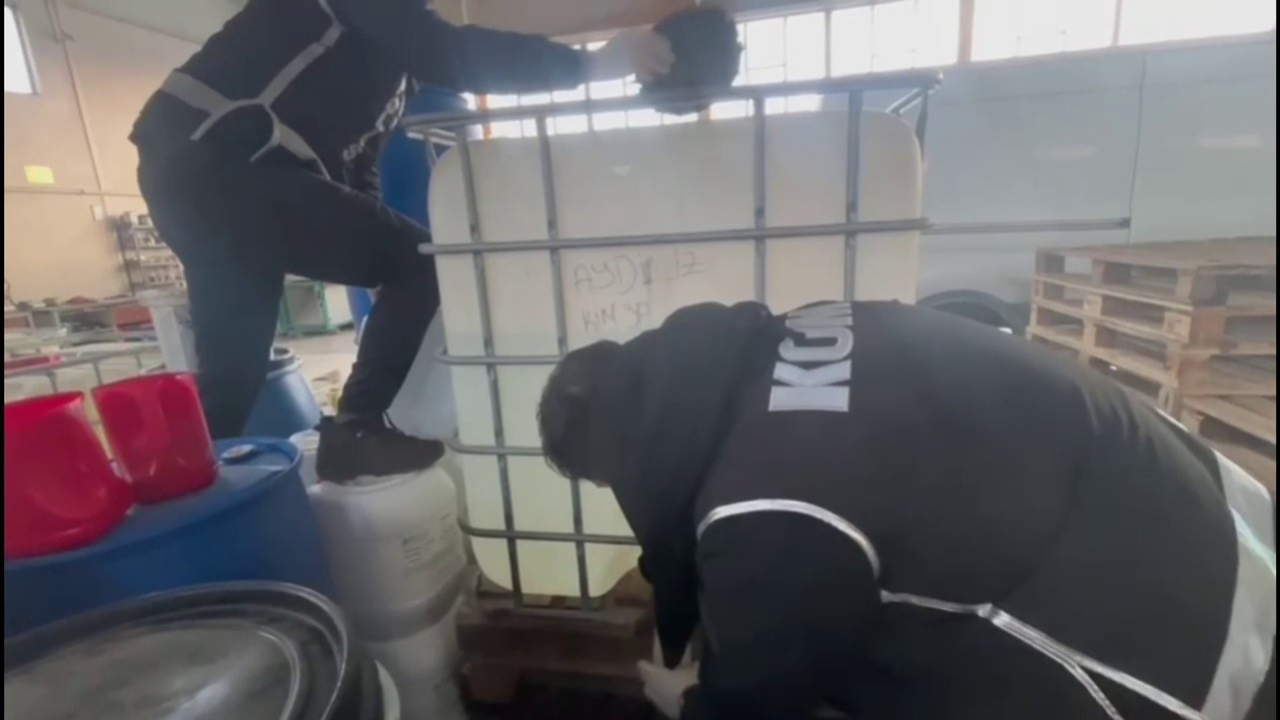 Erzurum’da dev operasyon! 1 ton metil alkol yakalandı