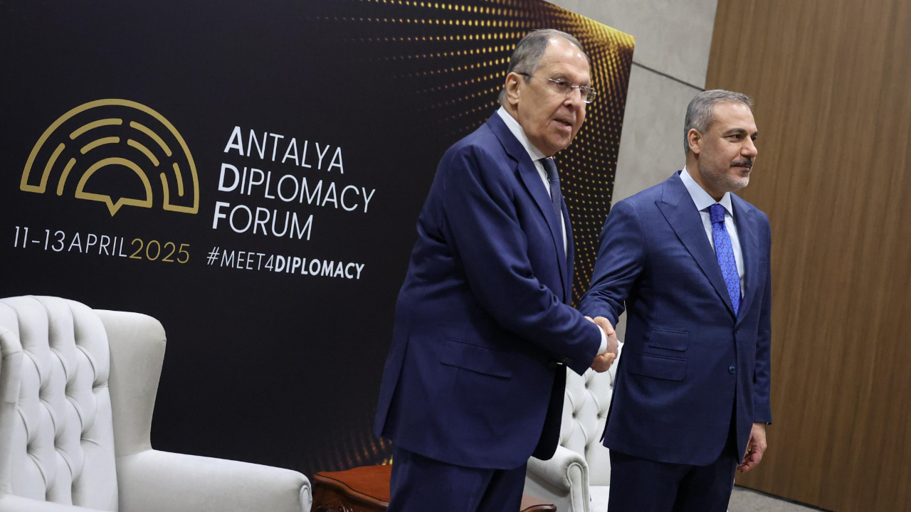 Dışişleri Bakanı Hakan Fidan, Antalya Diplomasi Forumu'nda Rus mevkidaşı Sergey Lavrov ile görüştü