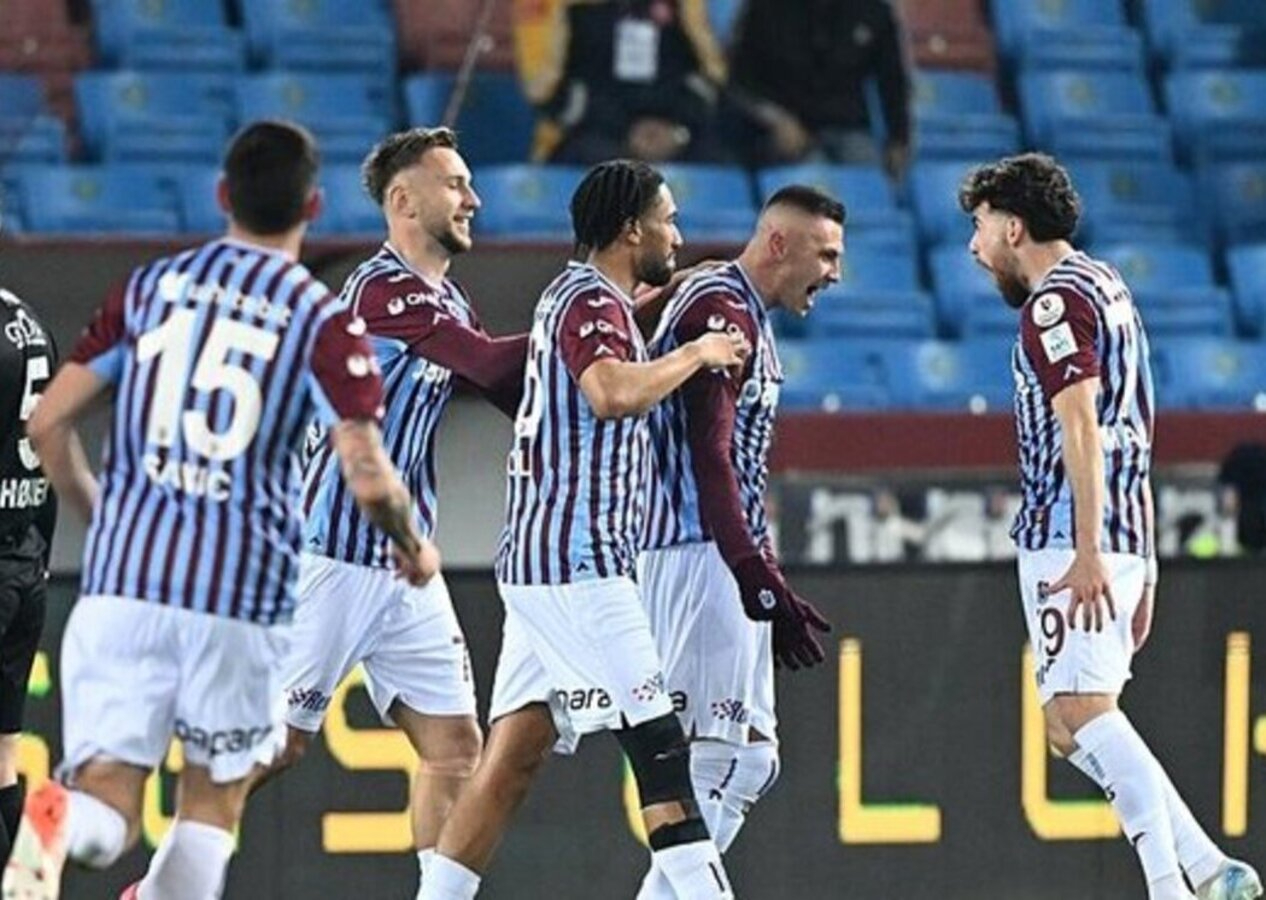 Oleksandr Zubkov yıldızlaştı, Trabzonsor Karadeniz derbisini kazandı (Trabzonspor 2 - 0 Çaykur Rizespor | Maçın özeti)