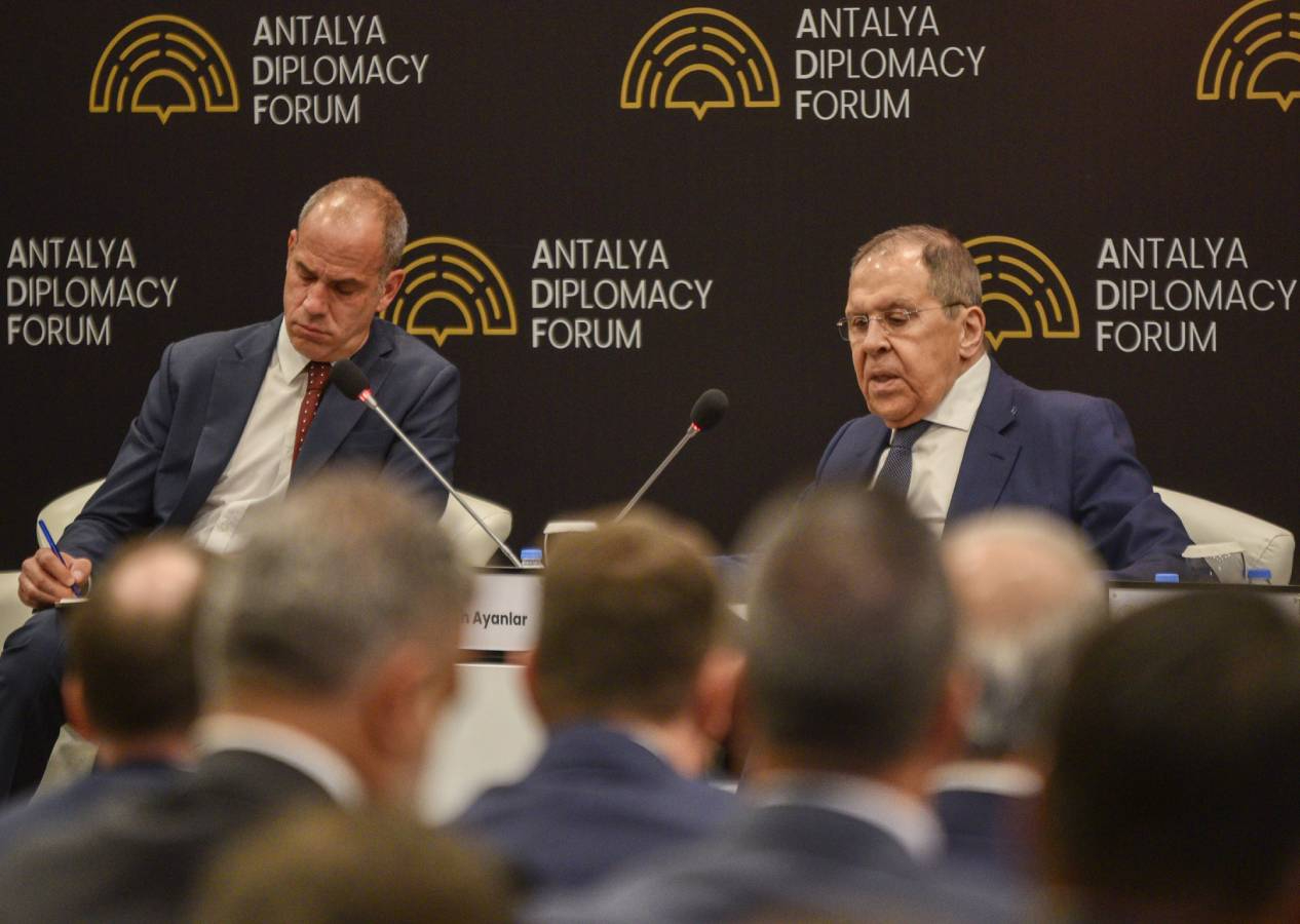 Sergey Lavrov: ABD'den bazı tehditler savuruyorlar, savaş olursa çok büyük bir yıkıma neden olur