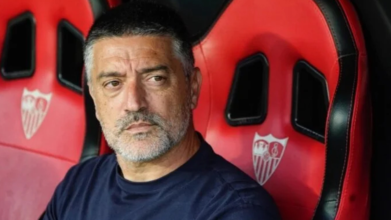 Sevilla'da teknik direktör değişimi! Pimienta'nın görevine son verildi