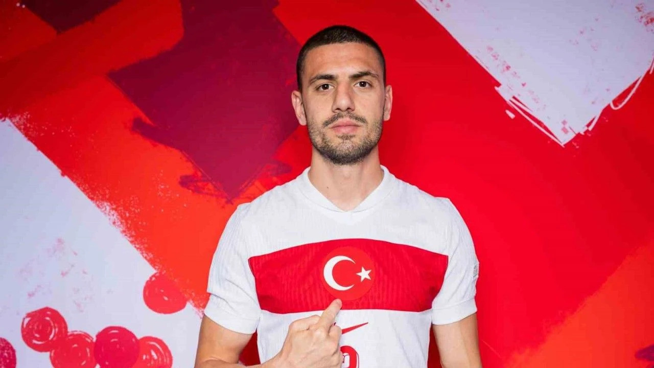 Merih Demiral'dan bir ilk, Türk futbol tarihine geçti!
