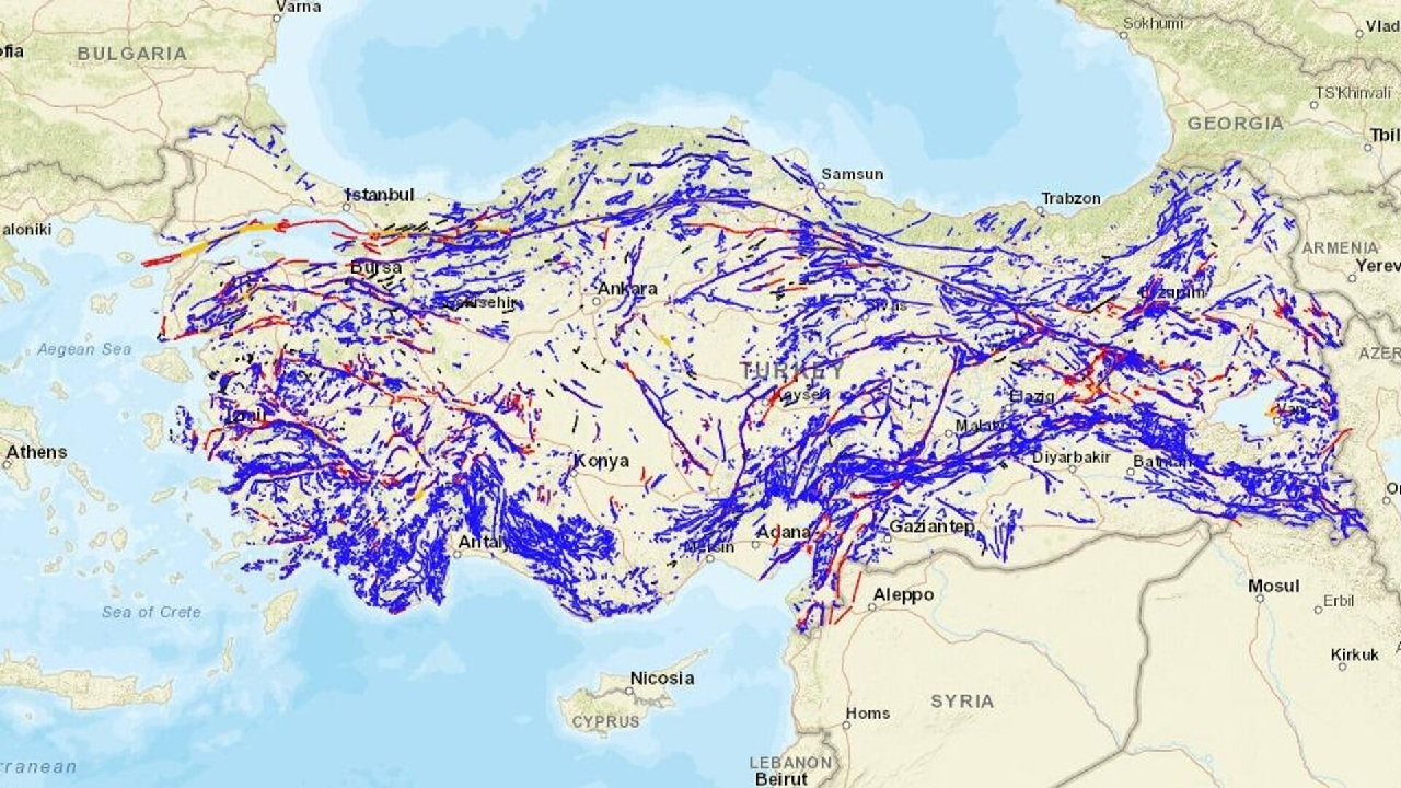AFAD 2025 deprem haritasında deprem riski en düşük iller