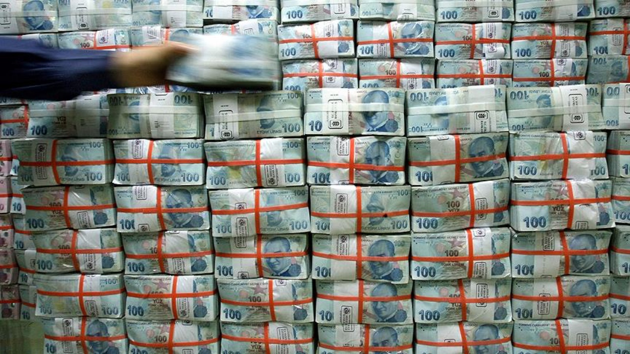 Cari denge şubatta 4,4 milyar dolar açık verdi
