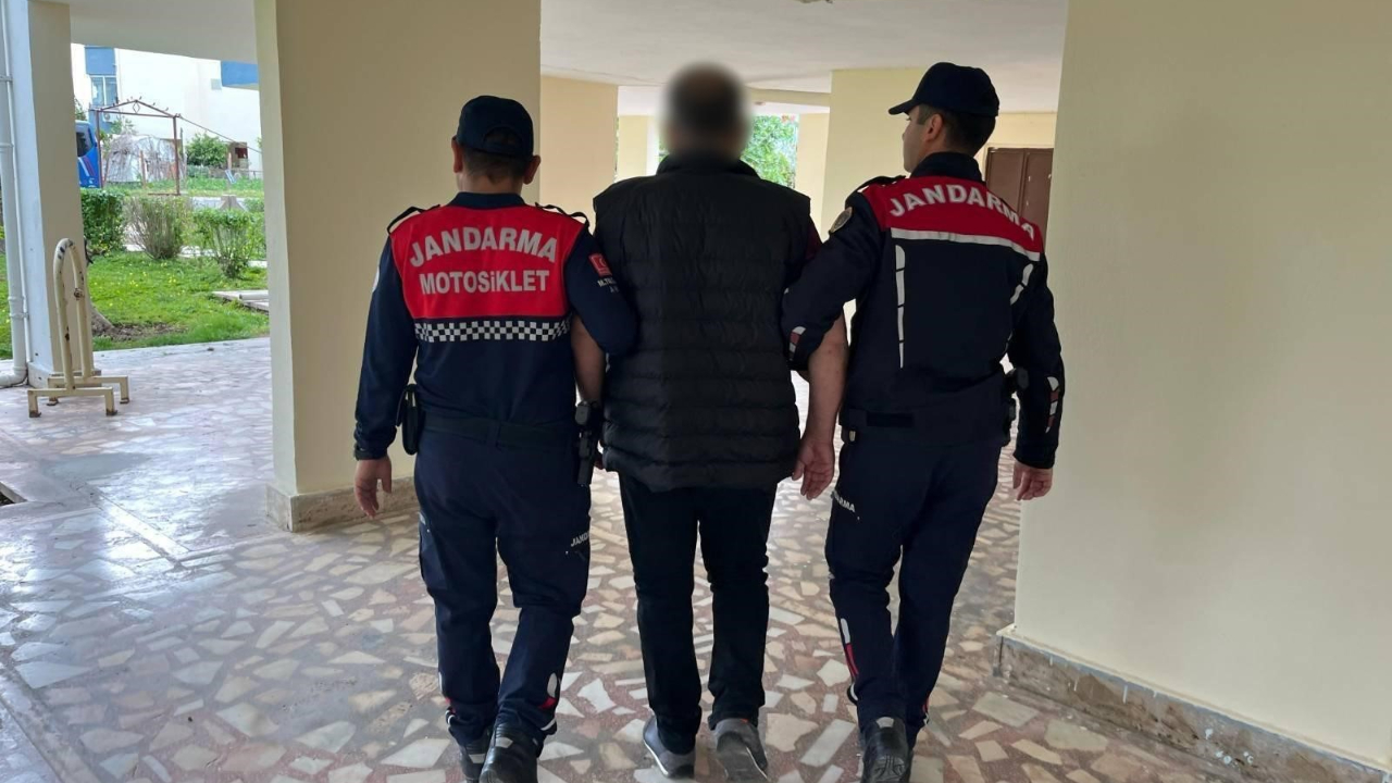 Mersin’de fuhuş ve insan ticareti operasyonu: 2 kişi tutuklandı, 2 kadın kurtarıldı