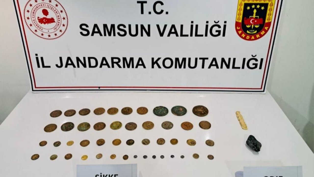 Samsun'da tarihi eser operasyonu: 47 sikke ele geçirildi