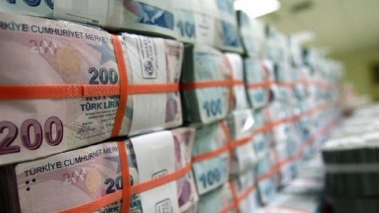Bütçe martta 261,5 milyar TL açık verdi!