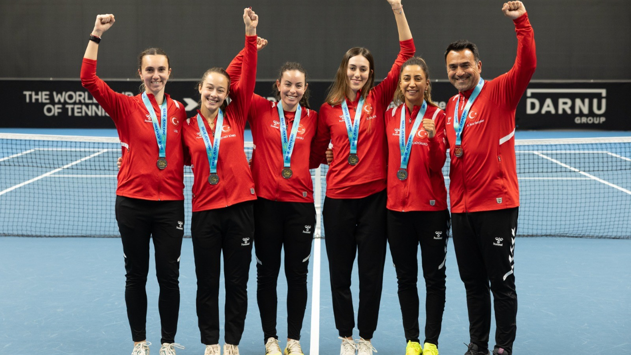 Kadın Tenis Milli Takımı'ndan Billie Jean King Cup’ta tarihi başarı