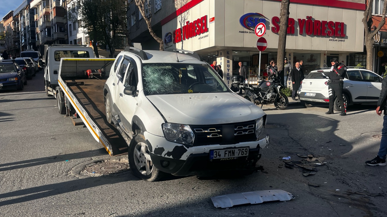 İstanbul’da nefes kesen kovalamaca! Kaçan şüpheli kaza yapınca yakalandı
