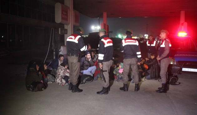 Sakarya'da 67 göçmen yakalandı...