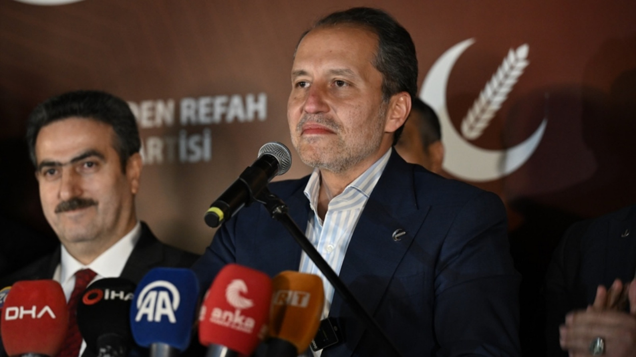 Yeniden Refah Partisi’nde neler oluyor? Toplu istifa dalgası... Genel Merkez sessizliğe büründü!