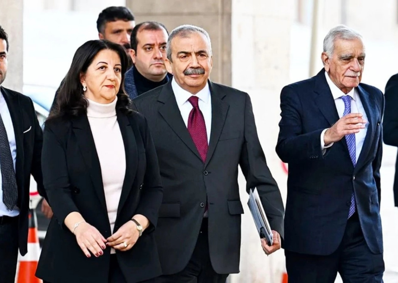 İmralı heyeti-Adalet Bakanlığı görüşmesine 'Sırrı Süreyya Önder' ertelemesi!