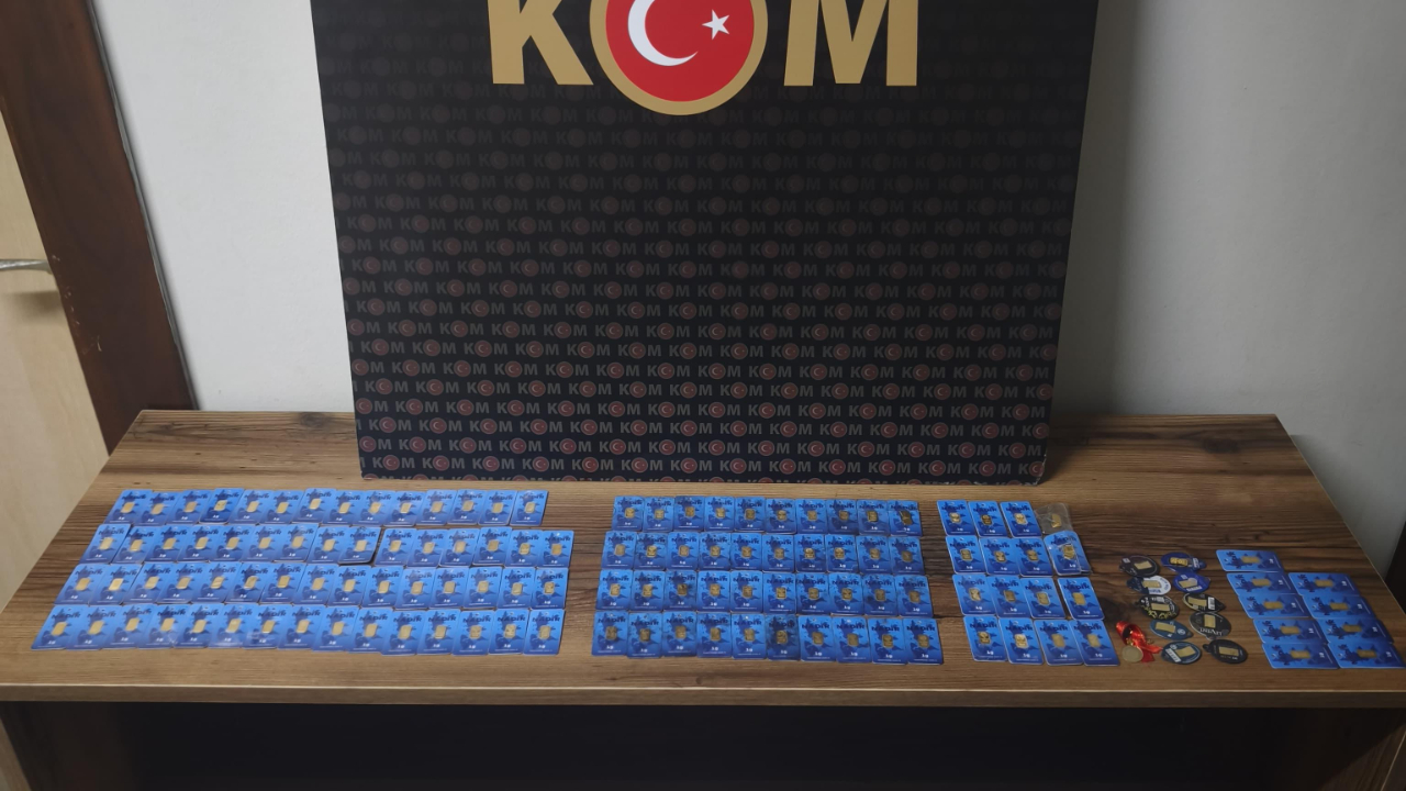 3 ilde kuyumcuları dolandırmışlardı! 2 şüpheliye suçüstü...