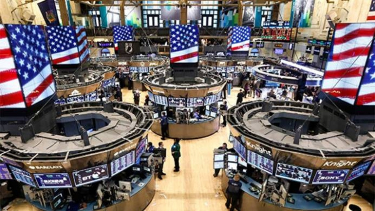 New York borsası haftayı karışık seyirle kapattı