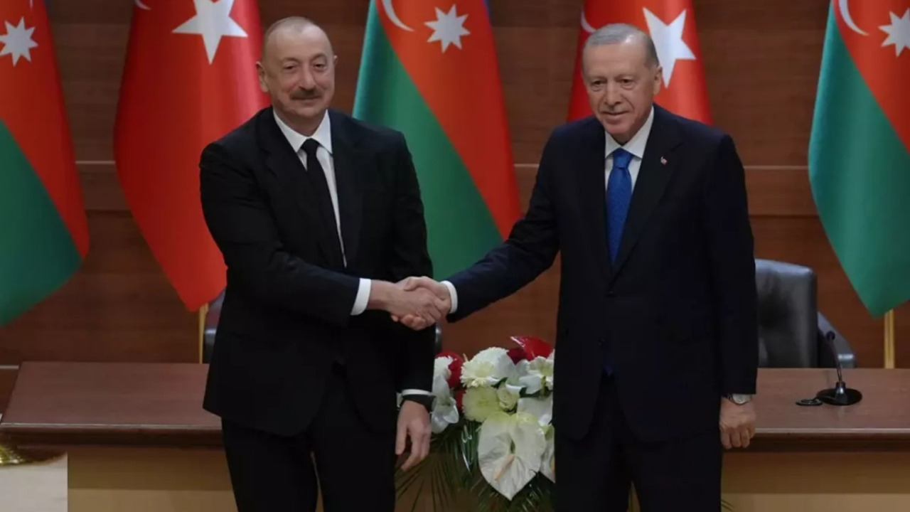 Türkiye-Azerbaycan’dan enerji devrimi! Doğal gaz anlaşması imzalandı