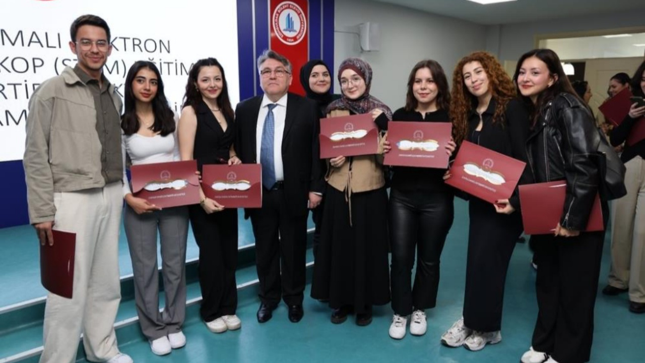 Zonguldak Bülent Ecevit Üniversitesi’nde STEM başarısı: 106 öğrenci sertifikalarını aldı