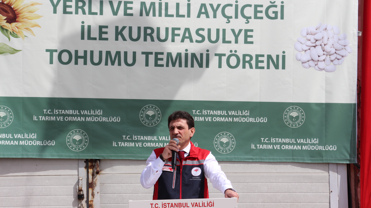 Silivri'de çiftçiye ayçiçeği ve kuru fasulye tohum temin edildi