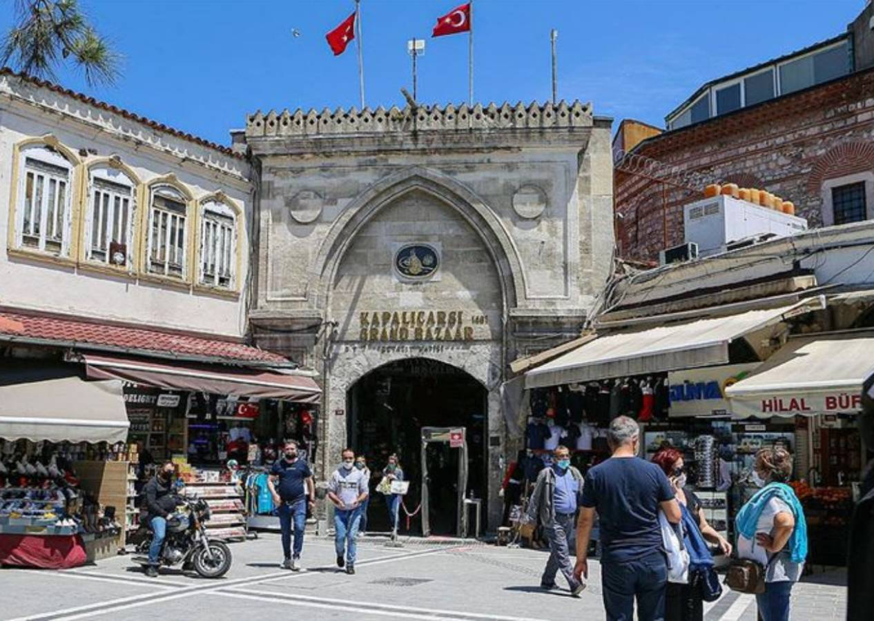 Kapalıçarşı’da kara para operasyonu! 36 kişi gözaltına alındı, paralara, arsalara, evlere el konuldu