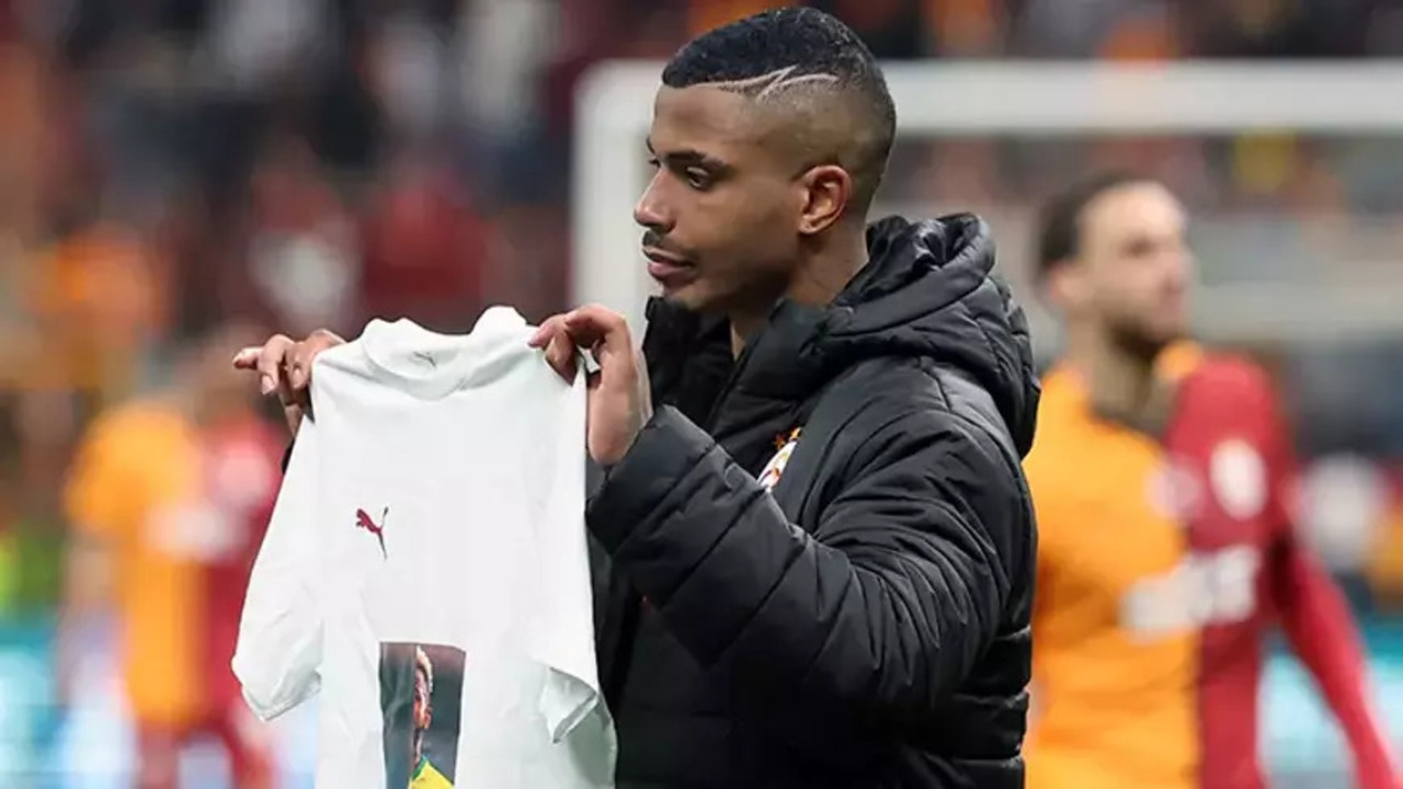 Mario Lemina, Aaron Boupendza'yı unutmadı: Maç sonu beğeni toplayan hareket