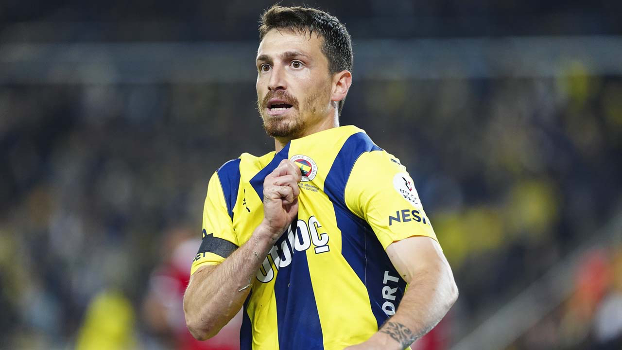 Fenerbahçeli Mert Hakan Yandaş hastanelik oldu