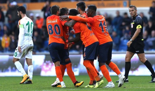 Başakşehir'den Alanyaspor karşısında kritik galibiyet!