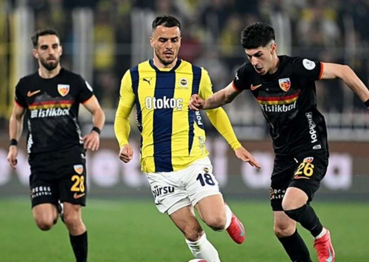 Fenerbahçe Kadıköy'de skoru koruyamadı, 90+4. dakikada yıkıldı (Fenerbahçe 3 - 3 Kayserispor | Maçın özeti)