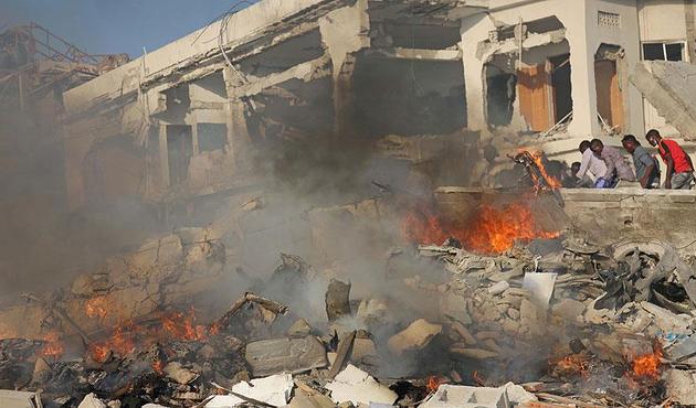 Somali'de ağır bilanço! Ölü sayısı 300'ü geçti.