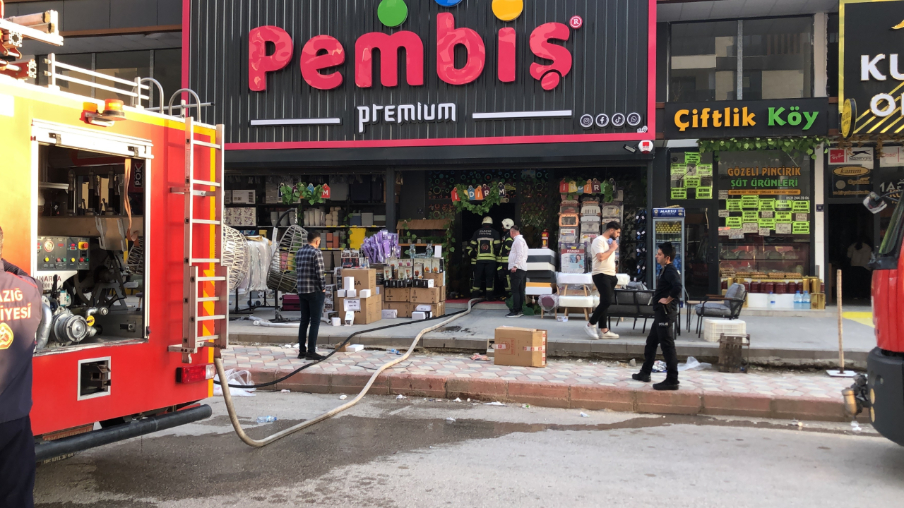 Elazığ’da iş yeri yangını korkuttu