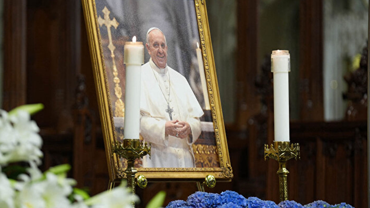Vatikan duyurdu! İşte Papa Franciscus'un ölüm nedeni ve vasiyeti!