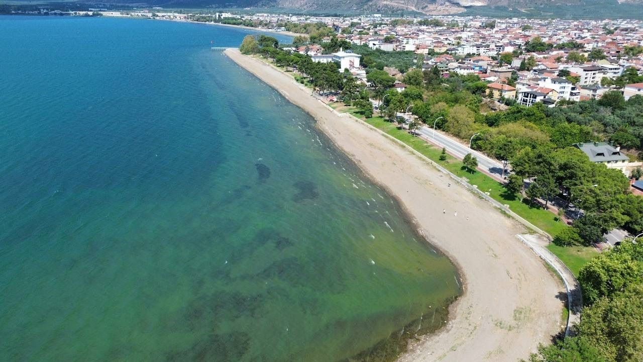 İznik'te garip olay! Papa için lokma döktürdüler