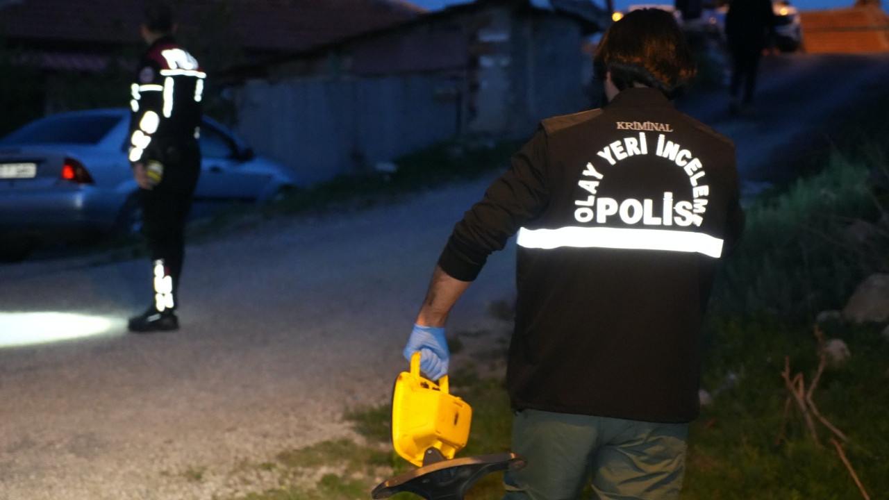 Kırıkkale’de sokak ortasında silahlı kavga: 1 yaralı, 3 şüpheli gözaltında