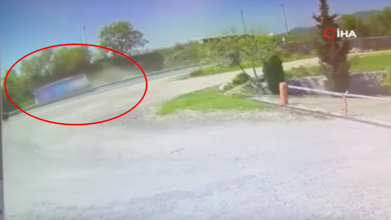 Yalova-Bursa Karayolu’nda trajik kaza: Yolcu otobüsü devrildi, 1 ölü, 5 yaralı