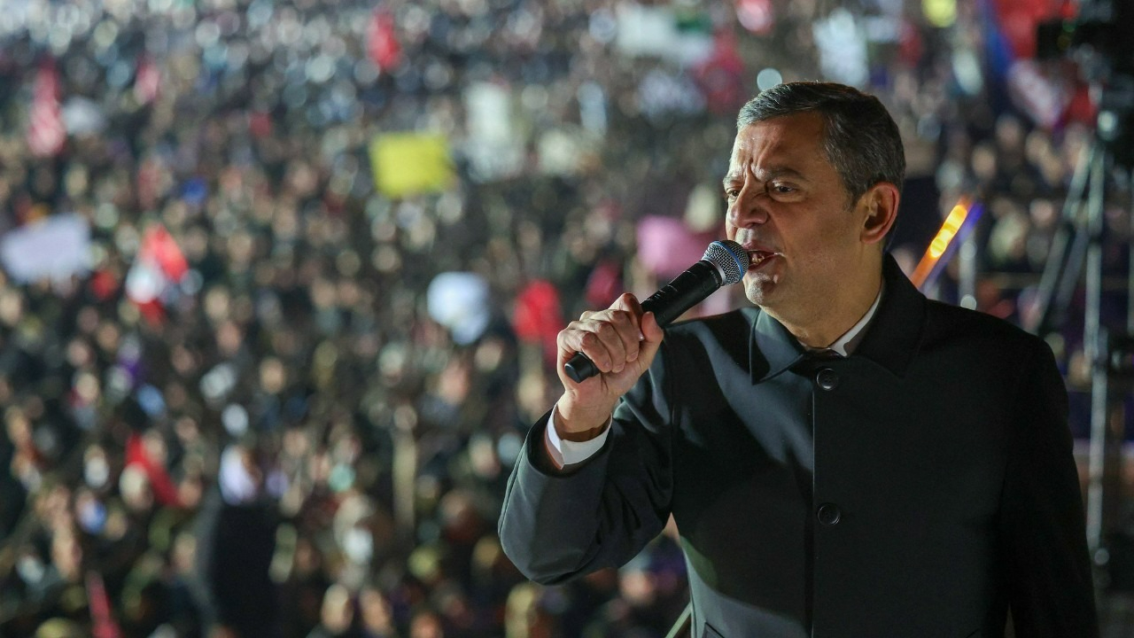 Bu da 23 Nisan provokasyonu! Valilikten CHP'nin 1. Meclis'ten Anıtkabir'e yürüyüş talebine  ret!