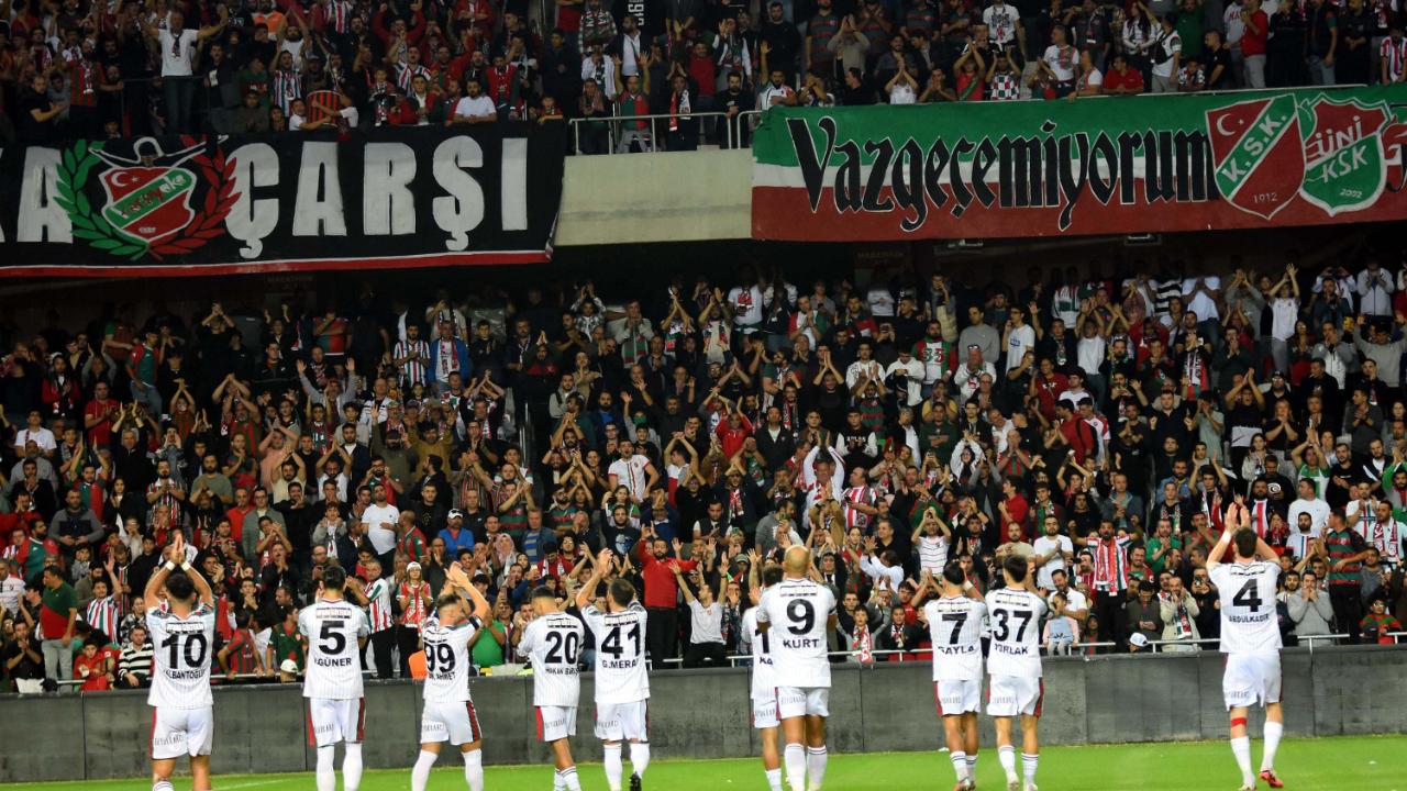 TFF 3. Lig'de haftanın maçı: Karşıyaka Bursaspor'a karşı 19 yıl sonra final gibi maça bileniyor