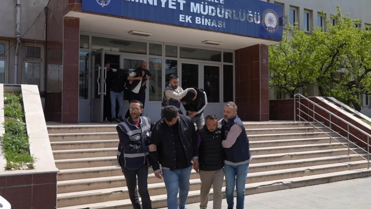 Kırıkkale’de akraba kavgası kanlı bitti: Mesaj yüzünden sokak ortasında silahlı saldırı