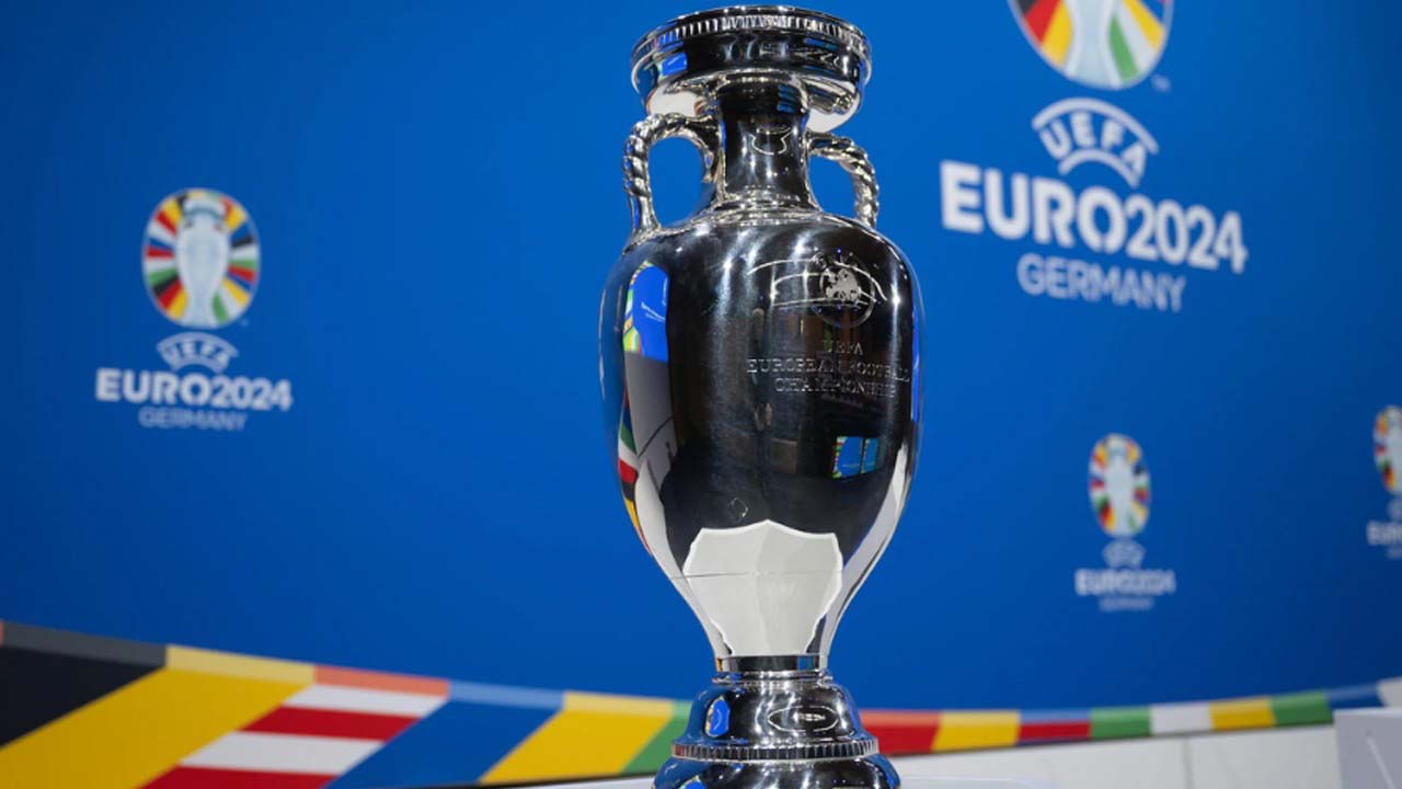 UEFA'dan Türk kulüplerine 7.5 milyon euroluk 'Avrupa Şampiyonası' ödemesi! Türkiye'de Fenerbahçe, Avrupa'da Manchester City zirvede...